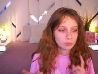 cuteefoxy from camsoda