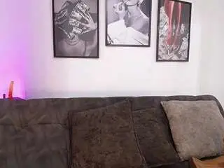 Camsoda Live Sex Cam of loretahorny