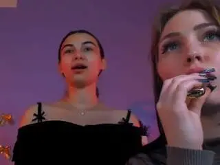 Camsoda Nude Webcam of kira-light1