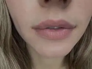 Camsoda Free Porn Cam of rozannebarrott