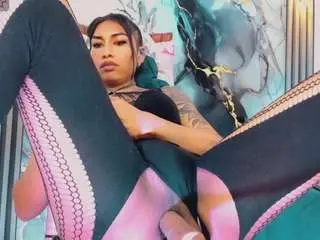 Camsoda Adult Webcams of khiara-moretti