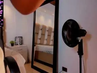 Camsoda Adult Webcam of violet-anders