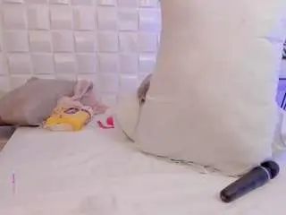 Camsoda Free Porn Cam of antonella-lovee