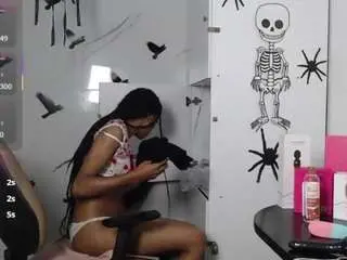 Camsoda Live Sex Cam of esmeraldasweet0