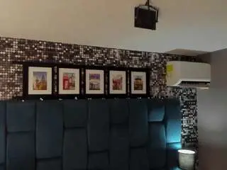 Camsoda Nude Webcam of hanny-milf