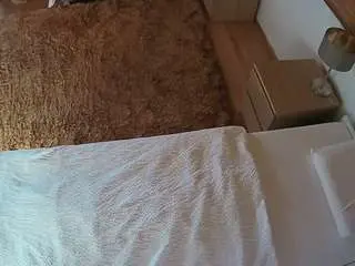 Camsoda Sex Cam of voyeurcam-julmodels-whitebed-3