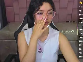 Camsoda Adult Webcams of victoria-castillo-b