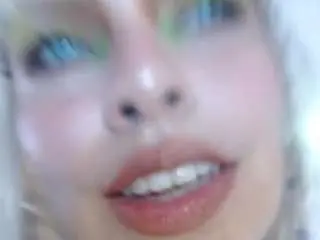 Camsoda Watch Live Sex Cams of alessagoreng