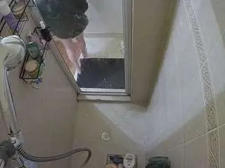 Camsoda Adult Video Chat of voyeurcam-baileybase-shower