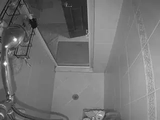 Camsoda Adult Webcams of voyeurcam-baileybase-shower