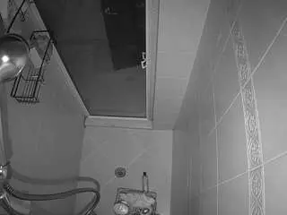 Camsoda Free Live Porn of voyeurcam-baileybase-shower