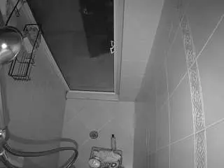 Camsoda Private Sex Chat of voyeurcam-baileybase-shower