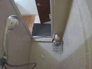 Camsoda Adult Webcams of voyeurcam-baileybase-shower