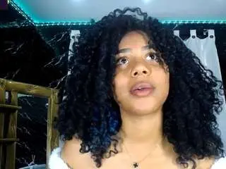 hillary-queen from camsoda