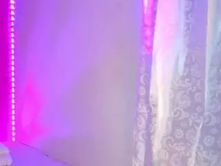 Camsoda Nude Webcam of aliiceebrown