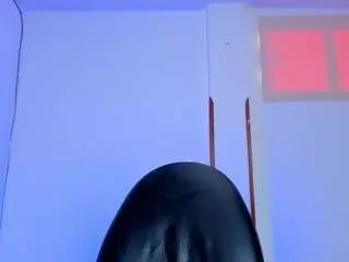 Camsoda Nude Webcam of iris-torrez