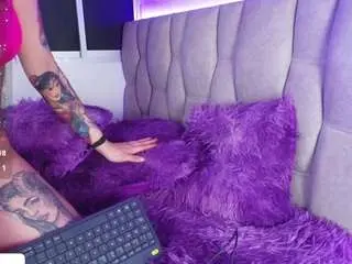 Camsoda Adult Webcam of kuro-vall