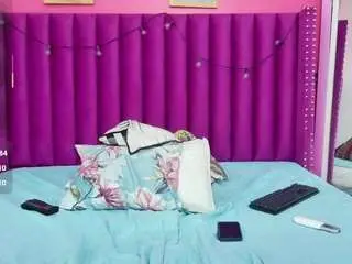 hot-littlechill from camsoda