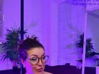 Camsoda Free Live Porn of ivoryswan