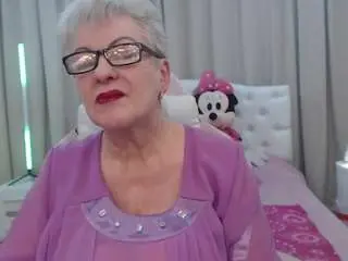 kaylesmoll from camsoda