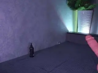 lipdiptalk from camsoda