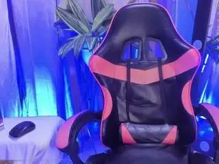 Camsoda Nude Webcam of maxibenetti