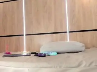 Camsoda Watch Live Sex Cams of charlotte-colee