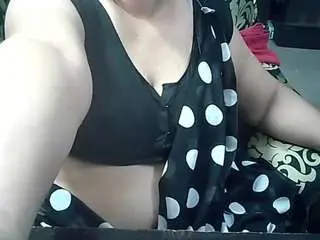 Camsoda Free Porn Cam of indianbhabimilf40