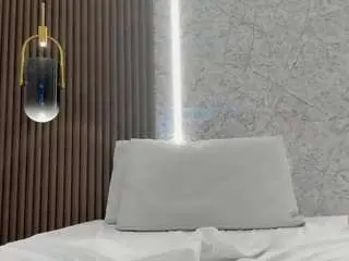 Camsoda Free Porn Cam of mia-dollce