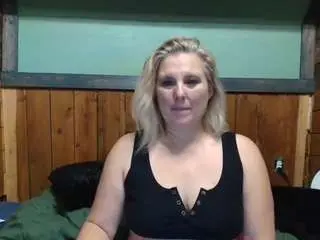 lisalovexxx from camsoda