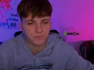 Camsoda Free Porn Cam of travis-wolf