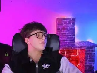 Camsoda Free Porn Cam of travis-wolf