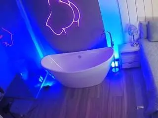 Camsoda Adult Webcams of voyeurcam-casa-salsa-bathroom-5