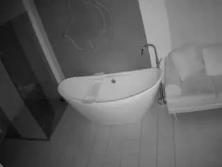Camsoda Free Porn Cam of voyeurcam-casa-salsa-bathroom-5
