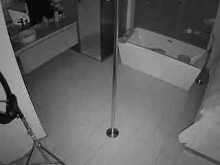 Camsoda Free Porn Cam of voyeurcam-casa-salsa-bathroom-3