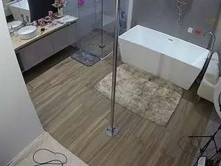 Camsoda Sex Chat of voyeurcam-casa-salsa-bathroom-3