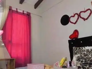 Camsoda Free Porn Cam of kiimcat