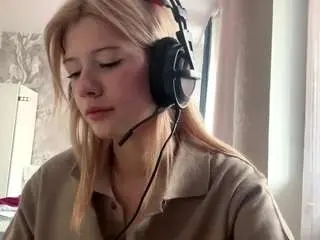 cassieshipe from camsoda