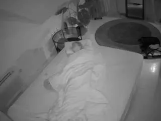 Camsoda Sex Cam of voyeurcam-julmodels-whitebed-4