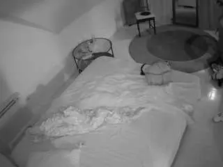 Camsoda Nude Webcam of voyeurcam-julmodels-whitebed-4