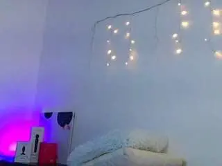 Camsoda Free Porn Cam of isa-maiden