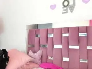 Camsoda Best Webcam of naomi-coxs