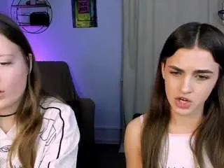 Camsoda Free Porn Cam of helen-shineee