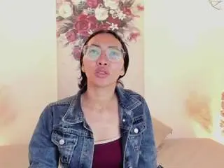 Camsoda Watch Live Sex Cams of lucyyliiu