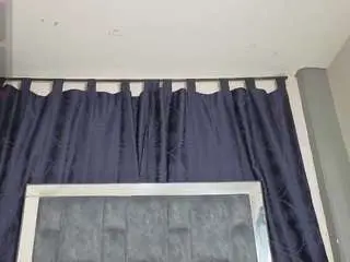 Camsoda Nude Webcam of effie-cooper