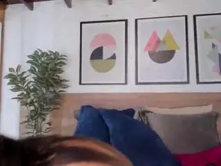 miiakay from camsoda