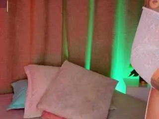 Camsoda Free Live Porn of mia-bonneett