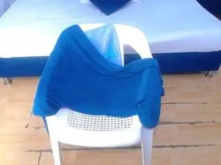 Camsoda Free Porn Cam of goldenn-ass1