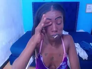 Camsoda Watch Live Sex Cams of goldenn-ass1