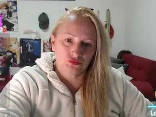 Camsoda Free Porn Cam of emperatrizmessy